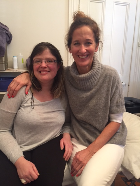 Amanda sitting with her physiotherapist Moira Mannion 