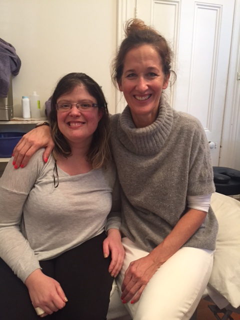 Amanda sitting with her physiotherapist Moira Mannion